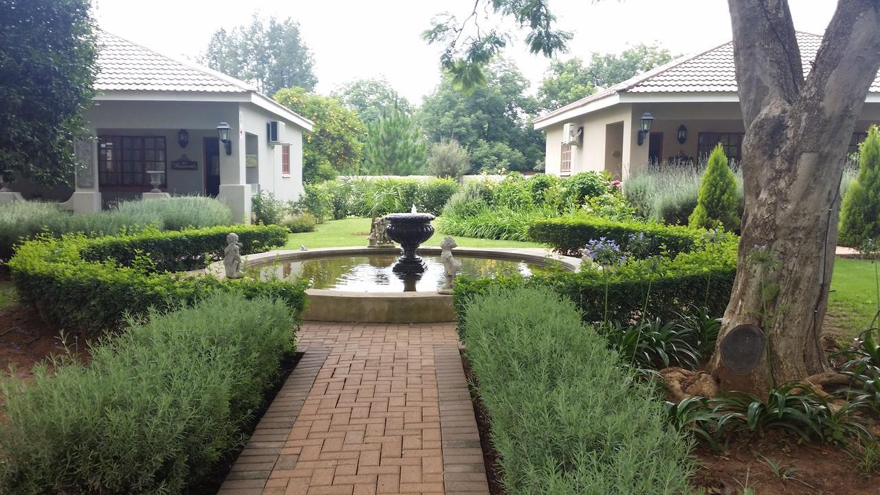 Farmhouse Lodge Newcastle Exterior photo